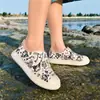 Zapatos para Niños Verano Nuevo Estilo Zapatos de Agujeros Eva Antideslizantes para Niños Niñas Zapatos Casuales de Jardín Sandalias de Moda