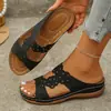 Comercio exterior transfronterizo, nuevos chanclas de gran tamaño para el verano de 2026, sandalias de cuña de suela gruesa para mujer, sandalias de una tira floral huecas