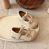 Zapatos Mary Jane de piel para niña con lazo, zapatos de princesa de suela blanda, nuevos zapatos sencillos de primavera y otoño para niño pequeño, zapatos rojos de actuación para niños