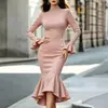 Vestido preto de gola alta e manga longa transfronteiriço 2026 para mulheres, com mangas sino, botões dourados, silhueta ajustada e comprimento midi com barra em cauda de peixe