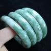 Fabricantes fornecem pulseira de jade Guizhou de tira redonda, pulseira de jade Guizhou de tira redonda para mulheres da moda, pulseira redonda de esmeralda flutuante rasa