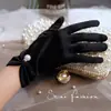 Nuevos Guantes de Novia Cortos de Satén Perlado Estilo Hepburn Francés Guantes Blancos Personalizados Accesorios para Fotos Estilo Princesa