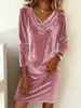 Moda Otoño/Invierno 2025 Amazon Ropa Femenina Transfronteriza Nuevo Abrigo de Color Sólido con Cuello Amplio Manga Larga Sexy Vestido de Terciopelo