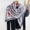 9090 Nuevo Algodón y Lino Cuadrado Moda Femenina Bufanda Versátil Protector Solar Bufanda Estampada Chal Venta al por Mayor Transfronteriza Europea y Americana
