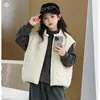 Nuevo conjunto de sudadera casual de invierno con forro polar para niñas, que incluye un chaleco de algodón acolchado, pantalones de chándal cálidos y gruesos, y pantalones de pierna ancha