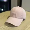 Gorra de Béisbol con Bordado de Letras Pequeñas de Estilo Simple 2026, Gorra Suave Versátil Casual para Mujer, que Hace que la Cara se Vea Más Pequeña