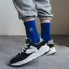 Calcetines de Tendencia con Letras Simples Opcionales Multicolores Versátiles Unisex para Hombres y Mujeres Calcetines de Media Caña para Ropa Exterior Venta al Por Mayor