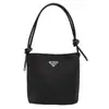 Bolso Cubo Casual de Moda para Llevar en la Mano para Mujer 2024 Nuevo Estilo Coreano Moda Nicho Bolso de Hombro para el Trabajo Commuter Bolso Cruzado