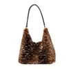 Moda Japonesa Coreana Bolso de Felpa para Mujer Otoño Temprano 2026 Gran Capacidad Elegante Gama Alta para Viaje Diario Bolso de Hombro Único