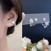 Pendientes de Aguja de Plata S925 Pendientes de Perla Florales Lujo Accesible para Mujer Sentido de Diseño de Nicho Moda Simples Elegantes Versátiles Pendientes