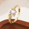 Exquisito anillo abierto de 18 quilates con incrustaciones de circonita, anillo de alta gama para mujer, anillo ajustable de estrella y luna