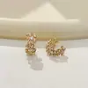 Pendientes Franceses Retro de Gama Alta Estilo Nicho para el Viaje Diario Versátiles Aros Diseño de Flor Elegante Ear Cuff Aretes