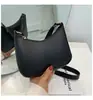 26 Novos Modelos de Bolsas Quadradas Pequenas para Mulheres, Bolsas Transversais Versáteis de Luxo de Alta Qualidade, Bolsas de Mão da Moda em Formato de Pastel, Bolsas de Ombro, Bolsas de Axila