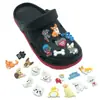 Diapositivas Luminosas Personalizadas para Zuecos Productos de Plástico PVC Accesorios para Zapatos de Jardín Accesorios para Pulseras Fábrica de Procesamiento