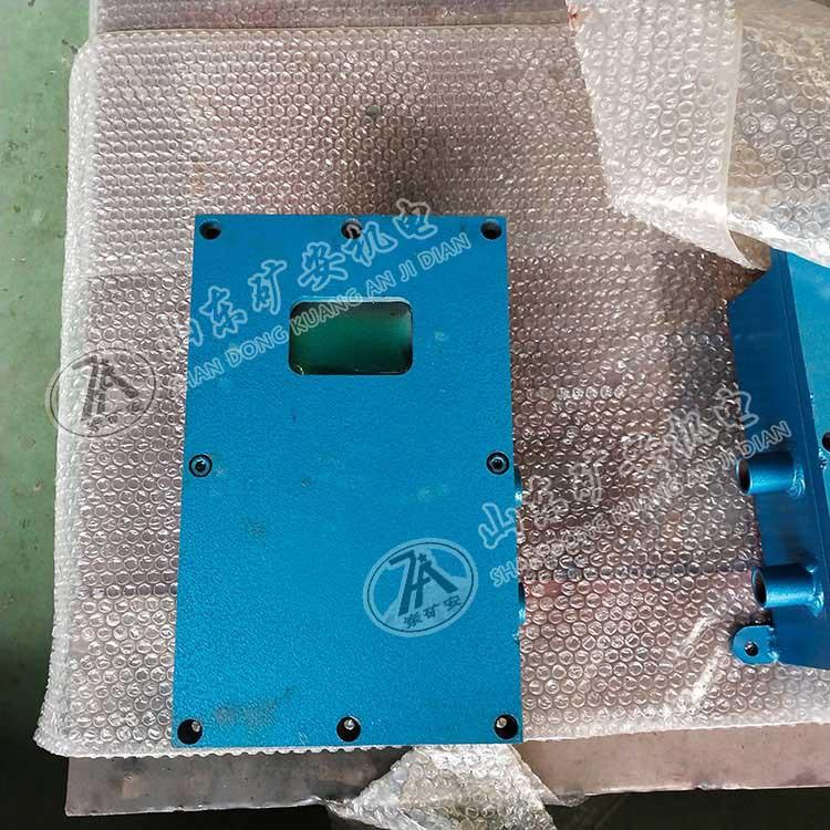 zp127矿用自动洒水降尘装置主控箱3.jpg