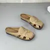 Zapatillas Planas Retro Versátiles de Cuero Suave con Punta Cerrada para Mujer 2026 Verano Nuevas Sandalias Casuales Tejidas a Mano con Suela Suave