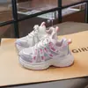 Zapatos Casuales de Malla Transpirable para Niños 2026 Nuevo Estilo de Verano Zapatos de Malla Sencillos para Niños Zapatos Versátiles de Moda para Niñas