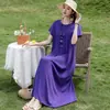 Elegante y moderno vestido de noche de algodón y seda de verano nuevo para madres de mediana edad y mayores, elegante vestido casual holgado para el hogar para mujer