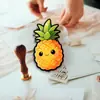 Lindos Clips de Polipropileno con Forma de Fruta Fresa Piña Acrílica Clips para Papel de Examen Memo Estudiante Clips para Bocadillos