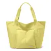 Bolsa de Ombro Tote Grande Capacidade para o Dia a Dia da Raposa Colorida É uma Bolsa de Mão Fashion, Versátil, Simples e Casual