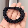 Elástico de cabelo scrunchie liso fosco acetinado de cor sólida para mulheres amarrarem o cabelo em um coque