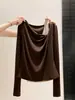 Camiseta de manga larga con cuello asimétrico y diseño de dos piezas falsas en color de contraste para mujer, nuevo estilo de otoño, top puro y seductor de hombros descubiertos ajustado A13562