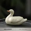 Enfeites para Pet de Chá Cerâmica Criativa Pato Fofo Pequeno Animal Aquário Rochoso Paisagismo Decorações de Chá Acessórios para Cerimônia do Chá