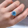 Otoño 2024 Nuevo Anillo de Plata S925 Chapado en Platino con Topacio Azul Cielo Incrustado