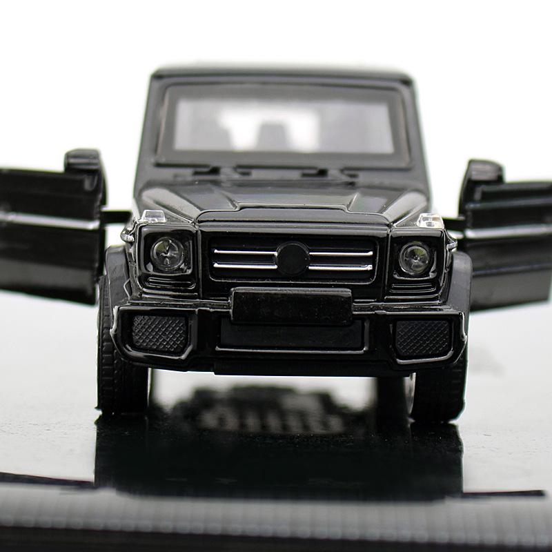奔驰G55越野SUV 蛋糕摆件汽车饰品下面