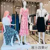 Tienda de ropa maniquí pintado al horno modelo de pie en ventana hombre y mujer cuerpo completo molde de cuerpo humano para ropa display modelo femenino