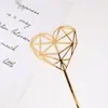 Cartão acrílico de bolo de aniversário vestido dourado cartão HB acrílico mesa de panificação layout rosa