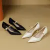 Elegancia de Estilo Francés Combinada con un Vestido, Zapatos de Tacón Alto de Otoño para Mujer con una Sola Correa, Modelo Nuevo 2025, Zapatos Cerrados de Punta Fina Estilo Chino