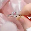Anillo de cobre simple elegante rosa encantador con incrustaciones de circonita para mujer, lindo, versátil, boca abierta, plata, oro rosa, anillo ajustable