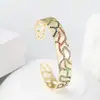 Novo Ins Europeu e Americano Novo Personalizado Banhado a Cobre Pulseira Larga Dourada Oca de Amor Olho Palma Pulseira para Mulheres
