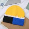 Gorro transfronterizo para mujer, gorro de punto coreano de otoño e invierno, gorro de lana para estudiante, gorro pequeño de red cálida con protección para las orejas de color rojo.