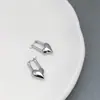 Pendientes de Moda Compactos en Forma de U Estilo Coreano y Japonés, Chapados en Cobre Dorado, Corazón Brillante, Simples y Únicos, Exquisitos y Versátiles para el Uso Diario