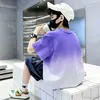 Camiseta de Manga Curta Gradiente para Meninos, Novo Estilo de Verão para Crianças Maiores, Camiseta de Meia Manga de Verão para Meninos, Camiseta Estilosa e na Moda