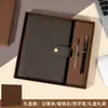 Caderno Retro de Couro Genuíno A5 com Folhas Soltas para Reuniões de Escritório, Couro Macio com Padrão Lichia, Personalizável para Negócios com Impressão de Logo