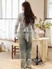 Top Runqi Plus Size com Tiras Cruzadas Estilo Francês Gradiente em Renda 8966 Sexy com Mangas Longas Flare em Renda