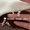 Estilo Ins Coreano Diseño de Nicho Joyería para Orejas de Gama Alta Plata de Ley S925 Pendientes de Hélice Asimétricos Estilo Personalizado
