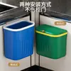 Lixeira sem furos, montada na parede da porta do armário, cesto de lixo doméstico dobrável para armazenamento no banheiro e no vaso sanitário