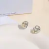 Pendientes de Stud Geométricos de Circonita de Diseño Minimalista para Mujer Nicho Lujo Ligero Moda Versátil Ecológico Galvanizado Accesorios Yiwu Venta al por Mayor