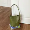 Bolso tipo cubo casual versátil para el trayecto transfronterizo, bolso de hombro elegante y retro, bolso de axila de moda para el día a día