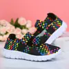 Sapatos femininos leves transfronteiriços sapatos de comércio exterior sapatos femininos AliExpress novo primavera e verão banda elástica respirável moda sapatos femininos leves verão
