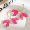 Color de primavera tejido tendencia textura línea sensación hojas aretes temperamento exagerado europeo y americano cara pequeña aretes