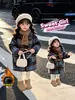 Abrigo de Lana con Forro de Terciopelo para Niñas Otoño Invierno 2026 Nuevo Estilo Chaqueta con Capucha a Cuadros Estilo Coreano para Niña Moderna Tendencia