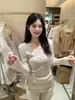 AS OFICIAL Outono/Inverno Estilo Francês Gentil Acabamento em Renda Versátil Ajustado ao Corpo Decote V Manga Longa Malha 18006