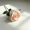 Ramo de rosas de franela de imitación, una sola rosa, flor falsa, adornos decorativos para el hogar, venta directa de fábrica.