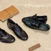 Mocasines plisados de Guangzhou para ir al trabajo, zapatos slip-on de punta fina, zapatos de tacón grueso de cuero negro, estilo plisado old money estilo LP