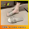 Sandalias Planas de Punta Abierta Bordadas con Letras 2026 para Mujer, Nuevos Zapatos de Playa con Pedrería Estilo Verano, Sandalias de Nicho